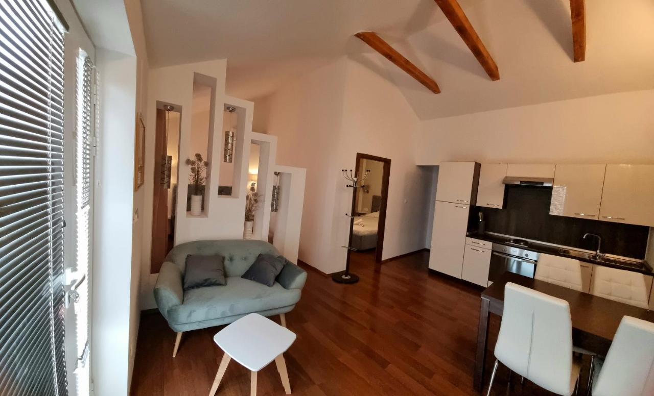 Holiday Home Gabi Rogoznica  Εξωτερικό φωτογραφία